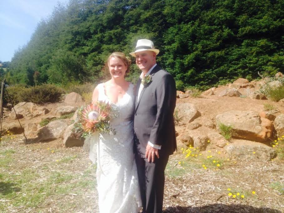Kyla Garnett of Naturipe & Jeff Oberman of United Fresh Tie the Knot
