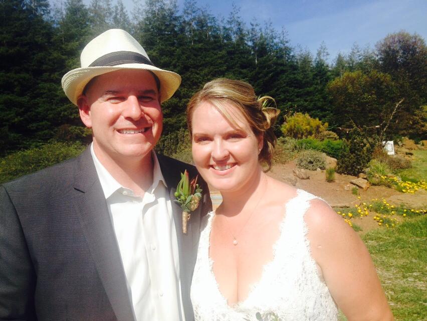 Kyla Garnett of Naturipe & Jeff Oberman of United Fresh Tie the Knot