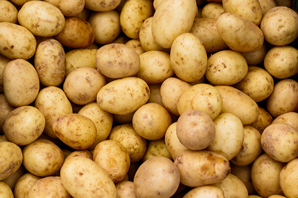 Registered dietitian Jenny Heap explores how potatoes can play a surprising role in supporting immune health, especially during allergy and respiratory virus seasons.