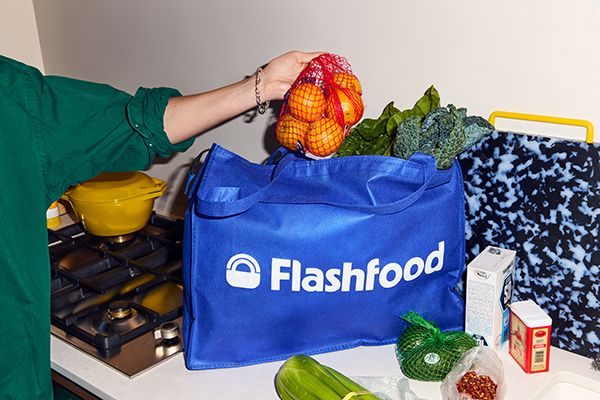 Flashfood is now available in all 26 Gelson’s Markets locations, offering Flashfood’s signature and popular Produce Box—a mix of affordable, fresh and high-quality produce—to anyone in Southern California looking for a great deal on fruits and vegetables