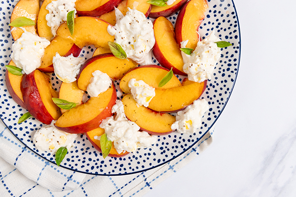 As part of the company’s amplified focus on high-quality, late-season fruit, Mountain View will transition to its eye-catching Autumnripe label after Labor Day, boosting late-season sales opportunities for its retail partners